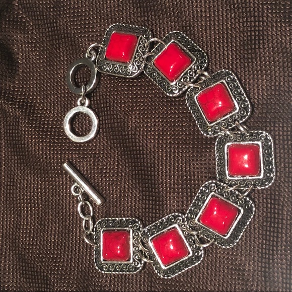 Bracelet - Picture 1 of 2
